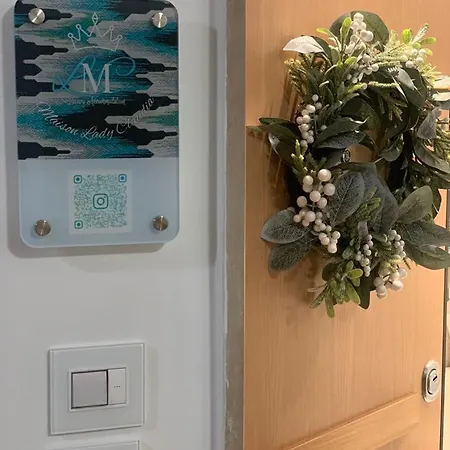 Maison Lady Claudia Luxury